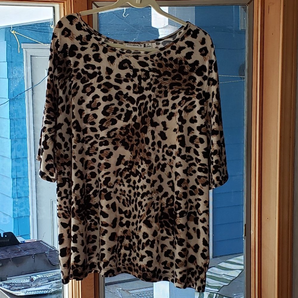 Susan Graver Animal Print Liquid Knit Top with split sleeves  3X  Brown